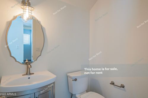 17033 45th St, Phoenix AZ 85050-8561 exterior