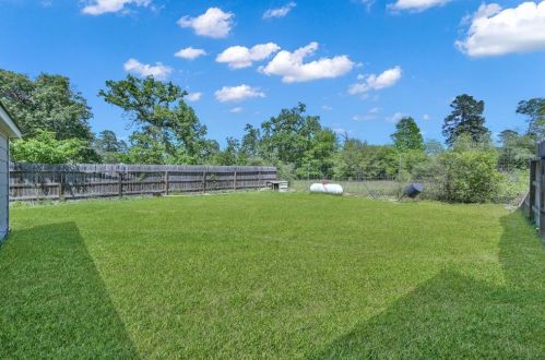 9803 Pne Pt Dr, Montgomery TX 77316-9148 exterior