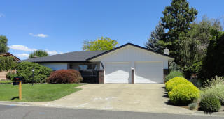 1209 37th Ave, Yakima, WA 98902-4705