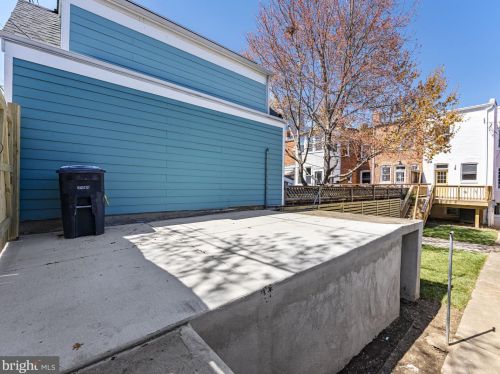 532 Shepherd St, Washington DC  20011-5913 exterior