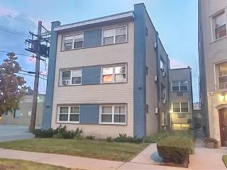 7555 Oakley Ave, Chicago, IL 60645-1984