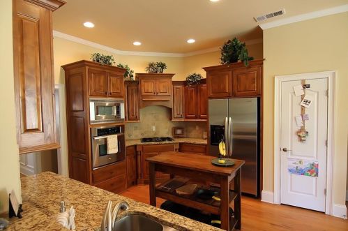 403 Forrest Ln, Gainesville GA 30501-3265 exterior