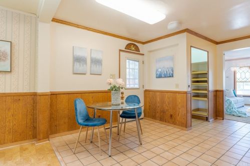 15542 Cornuta Ave, Bellflower CA 90706-4805 exterior