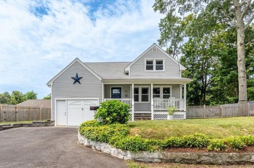 42 Clayton St, Milford CT 06461-2941 exterior