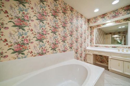 2706 Frst Gdn Dr, Humble TX 77345-1418 exterior