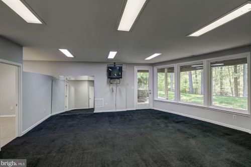 10011 Avenel Farm Dr, Rockville MD 20854-5410 exterior