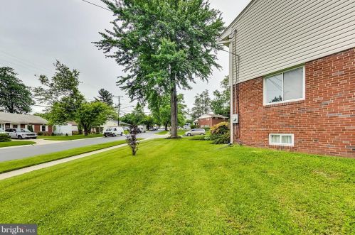 3200 Kayson St, Silver Spring MD 20906-3942 exterior