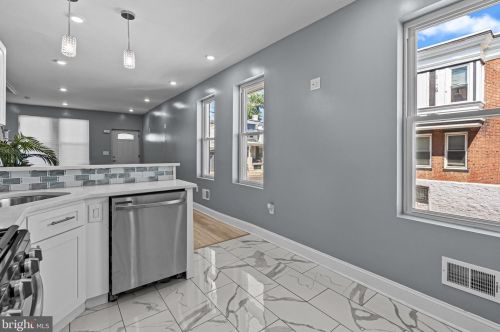 1329 26 St, Philadelphia PA 19146-4402 exterior