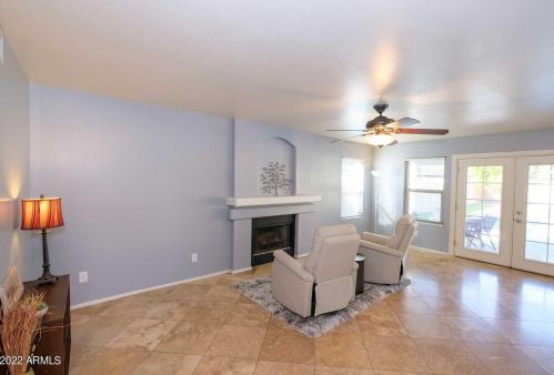 3810 Barcelona Dr, Chandler AZ  85226-1305 exterior