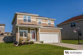 10628 110 Ave, Omaha NE  68046-5531 exterior