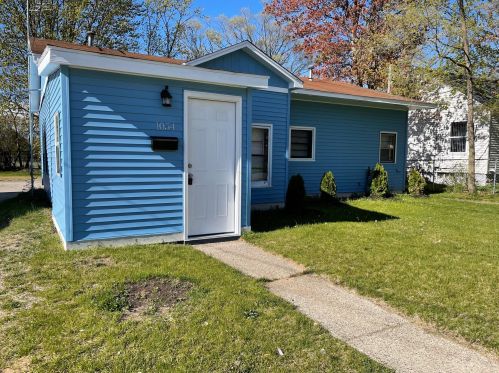 1054 Amity Ave, Meskegon MI  49442-3711 exterior