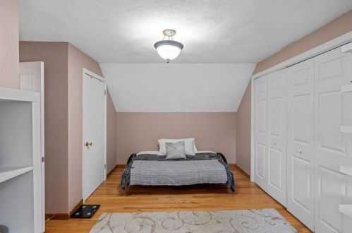 36 Mulberry Cir, Providence RI 02919-2534 exterior