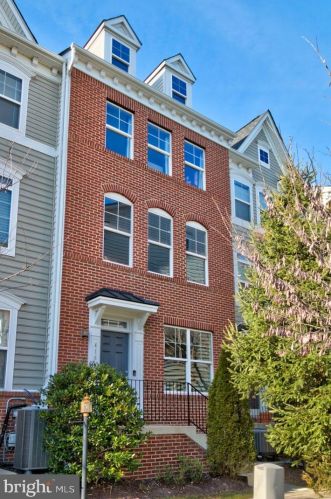 416 Ava Way, Washington, DC 20017-3103