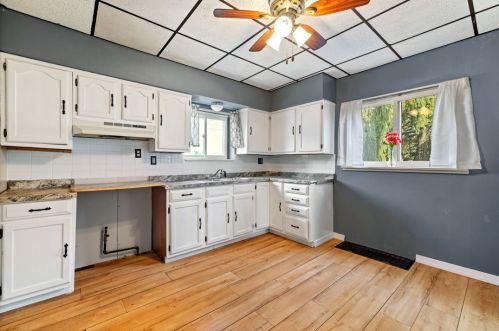 38 Minooka St, Pittsburgh PA 15210-3503 exterior