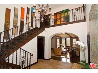 965 Oakmont St, Los Angeles CA  90049-2228 exterior