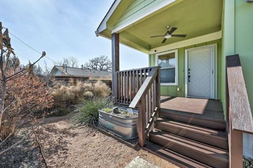 1194 Coleto St, Austin TX  78702-1736 exterior