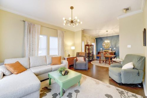 604 Fletcher St, Austin TX 78704-5031 exterior