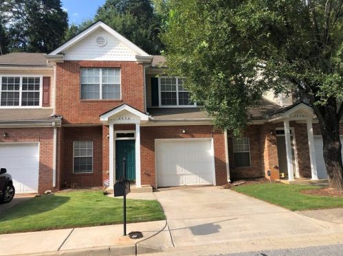 2458 Laurel Cir, Atlanta GA  30311-1232 exterior