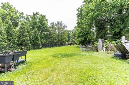 2409 Rand Pl, Washington DC 20002-1911 exterior