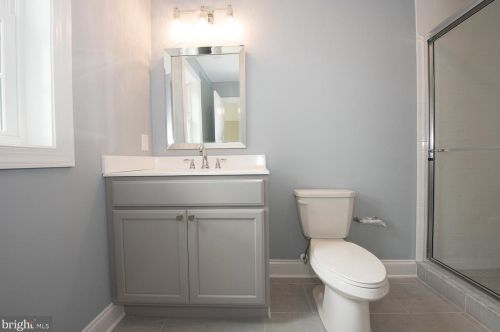 323 Abbey Rd, Berwyn PA 19312-1830 exterior