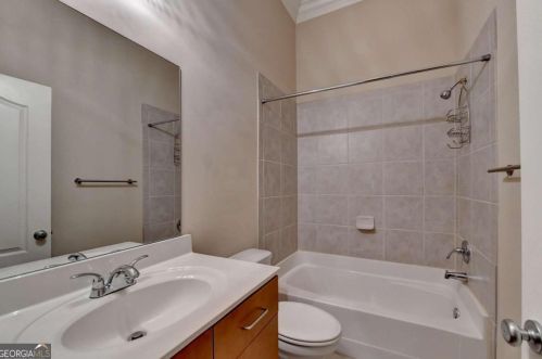 2378 Crescent Park Ct, Atlanta GA 30339-6022 exterior