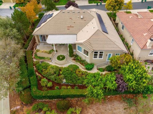 1251 Souza Dr, Folsom CA  95762-7559 exterior