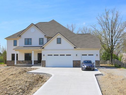 25488 Bryden Rd, Cleveland, OH 44122-4164