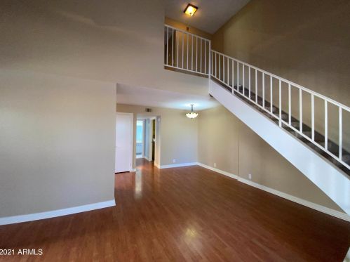 15814 38 Dr, Phoenix AZ 85053-3757 exterior