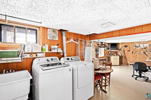 5418 London Rd, Duluth MN 55804-2511 exterior