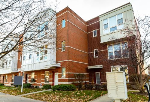 3222 Kilbourn Ave, Chicago, IL 60623-4829