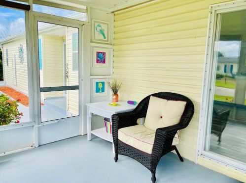 3729 Sleepy Hollow Ln, Fort Pierce FL  34952-3121 exterior