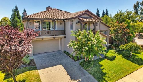 180 Marsh Hawk Dr, Folsom, CA 95630-8575