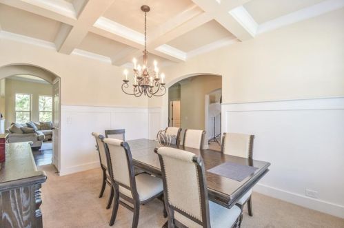 2746 Dayview Ln, Atlanta GA 30331-9513 exterior