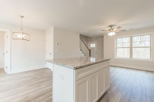 6850 Sawnee Ter, Gainesville GA 30506-0060 exterior