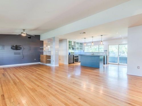 6602 Daugherty St, Austin TX  78757-2320 exterior