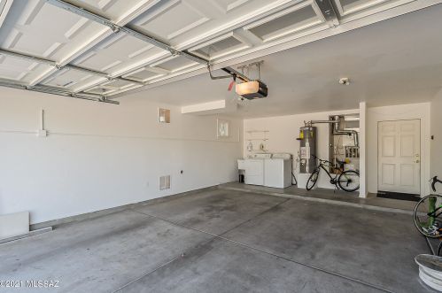 1070 Miles St, Tucson AZ 85719-6140 exterior