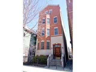 3351 Southport Ave, Chicago IL  60657-1420 exterior