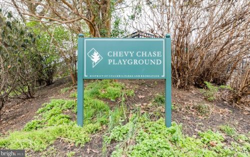 5410 Connecticut Ave, Washington DC  20015-2859 exterior