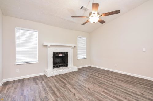 6093 Creekford Dr, Lithonia GA  30058-7960 exterior