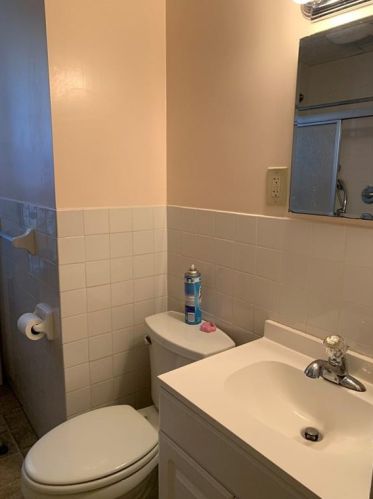 29 Elmdale Ave, Providence RI 02909-3017 exterior