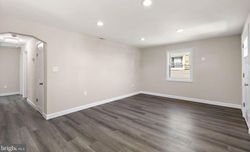 86 Florence Ave, Chester PA 19014-2127 exterior