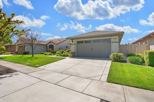 2439 Rockbrook Ln, Manteca, CA 95336-5206