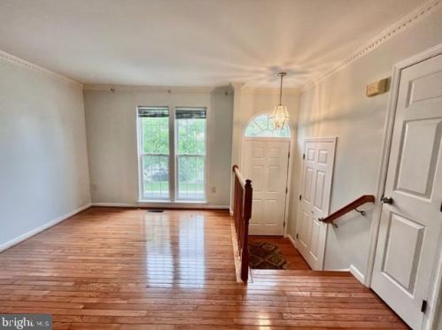 13568 Hayworth Dr, Rockville MD  20854-6399 exterior