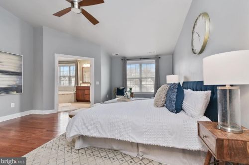 17028 Amity Dr, Rockville MD 20855-2578 exterior