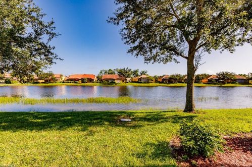 15254 Cortona Way, Naples FL 34120-0673 exterior