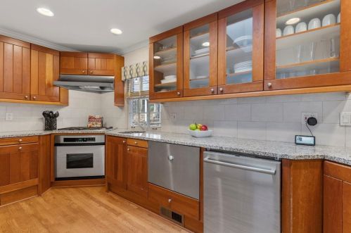 4576 Kingsgate Dr, Atlanta GA 30338-5935 exterior