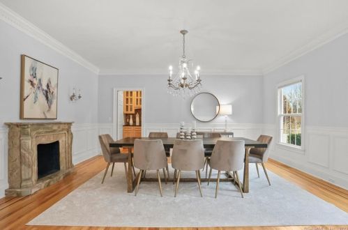 31 New Canaan Rd, Wilton CT 06897-3311 exterior