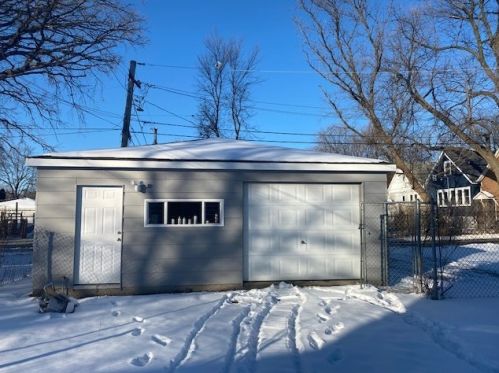 1010 8th St, Waukegan IL 60085-6983 exterior