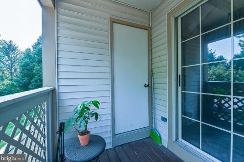 1712 Foxmeadow Cir, Limerick PA  19468-1558 exterior