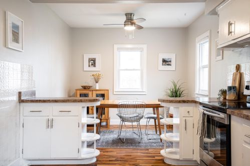 1374 58, Milwaukee WI 53214-5111 exterior